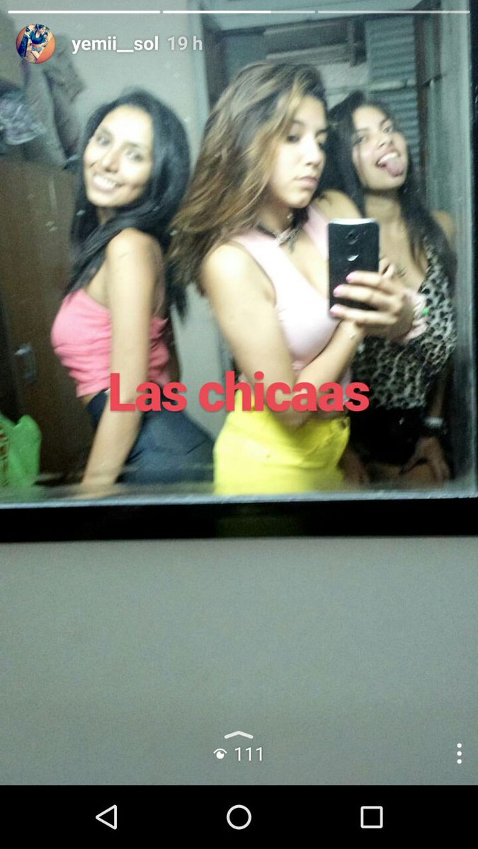 lafavor17adel20's tweet photo. Las caras lo dicen todo estas egresadas se la dan en la 🍐😏 https://t.co/JCc87y4Wkk