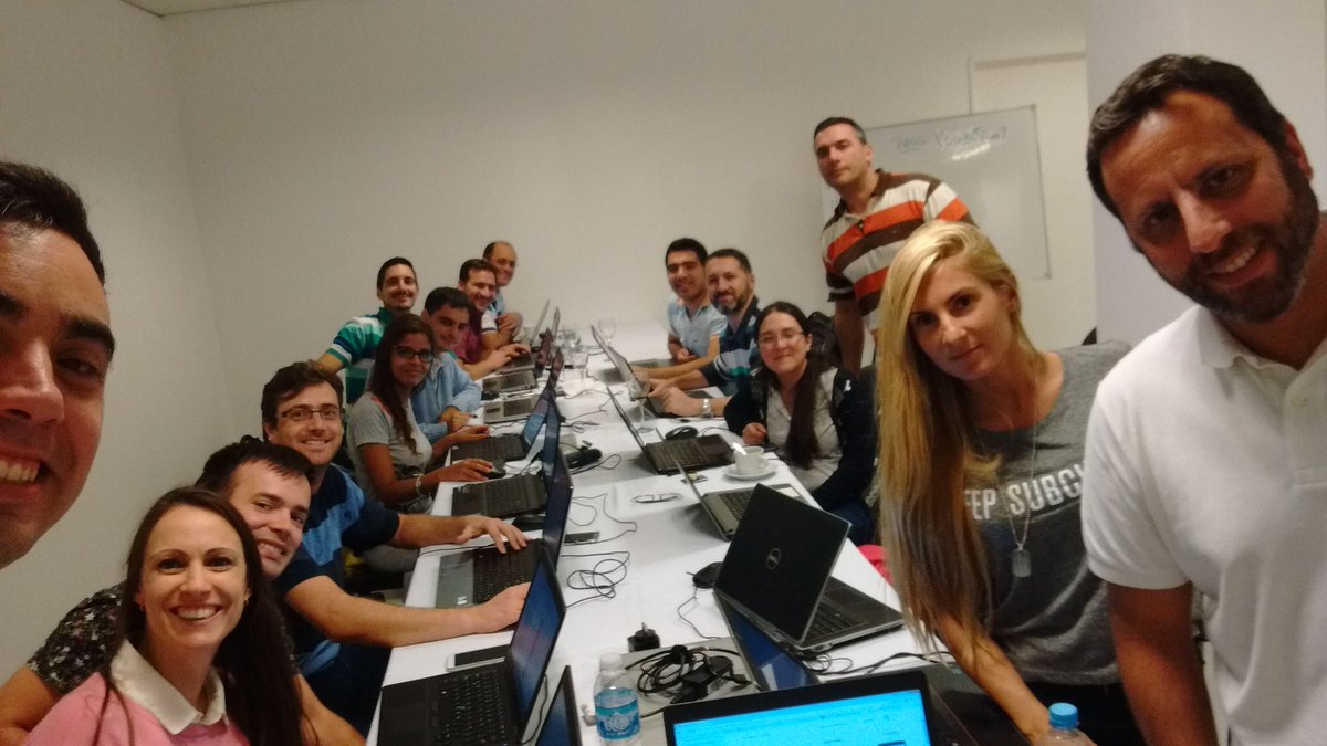 LoEscucheEnEcom's tweet photo. Todo listo para lanzar #tienda #lanzamiento #ClaroIt #SerClaro https://t.co/V6bENXUHXE