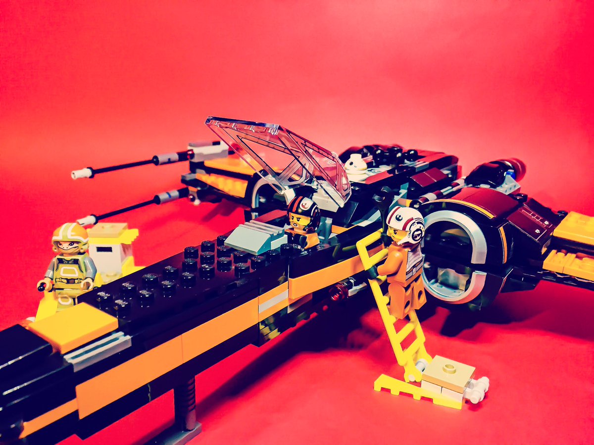 Legismo's tweet photo. Poe's X-Wing Fighter #lego #starwars #starwarstheforceawakens #legostarwars #bb8 #señorlego #legobb8 #xwingfighter #legoxwingfighter #legomx https://t.co/2dm6Wd8VUB