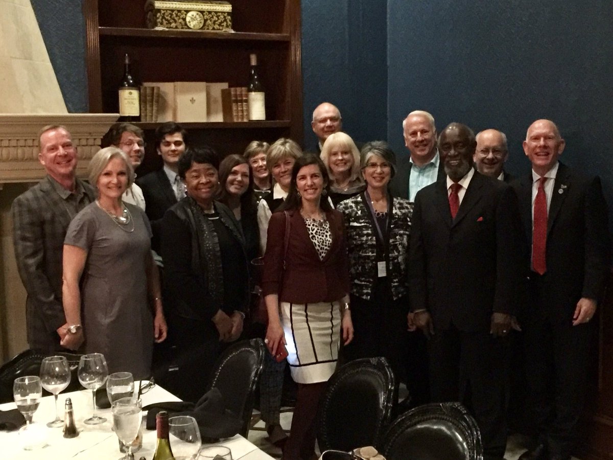 ClifSmart's tweet photo. Day 1 #AGB2017 ends w/ dinner of @MissouriState &amp; @UCentralMO Boards. Great conversation and camaraderie. #MakingMissouriBetter https://t.co/Z5D72eQvA5