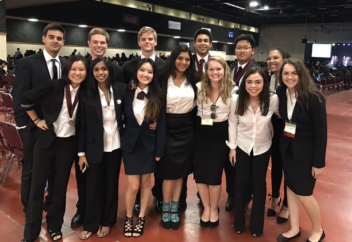 HOSA State 2017 feel better Kenny/Taz's...her state VP arm hurts from handing out awards proud of you❤<a href="/LTHSHOSA/">Lake Travis HOSA</a> <a href="/ltisdschools/">ltisdschools</a> <a href="/LakeTravisHS/">LT High School</a>