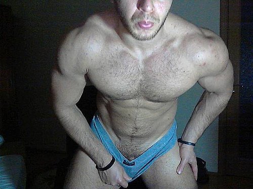 Big and Thick David Flex See him on #gaycam @JockMenLive https://t.co/OLlDSY3hXP