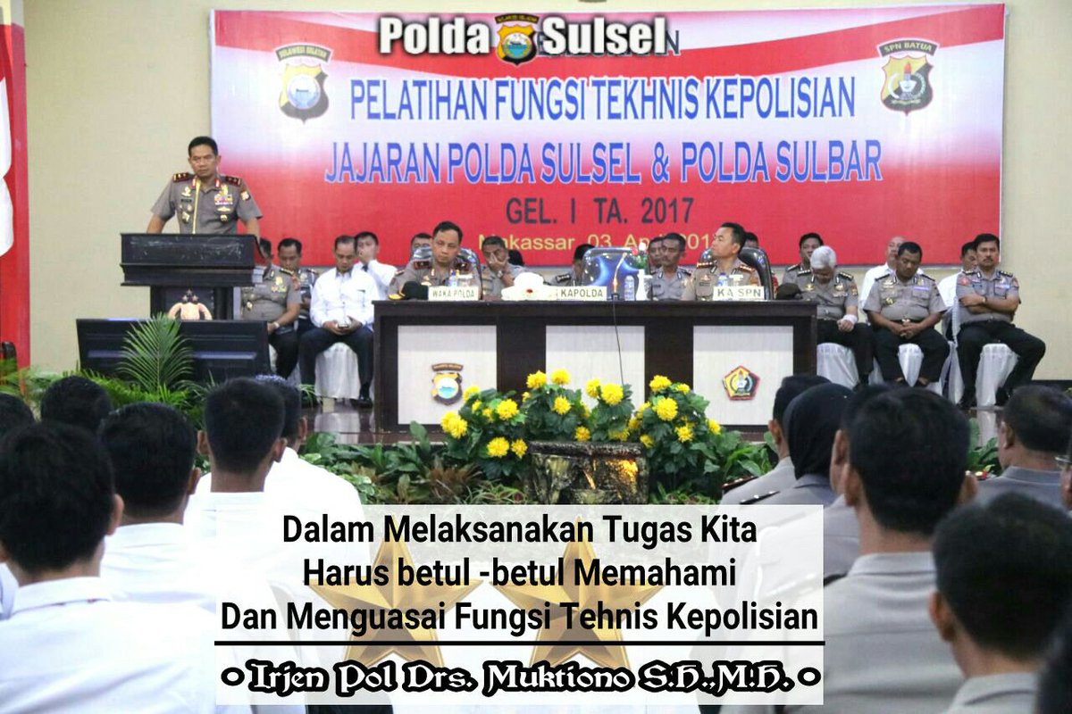 Kapolda Sulsel didampingi Wakapolda Sulsel hadiri upacara pembukaan pelatihan FT. Kepolisian dan Revolusi mental di SPN Batua