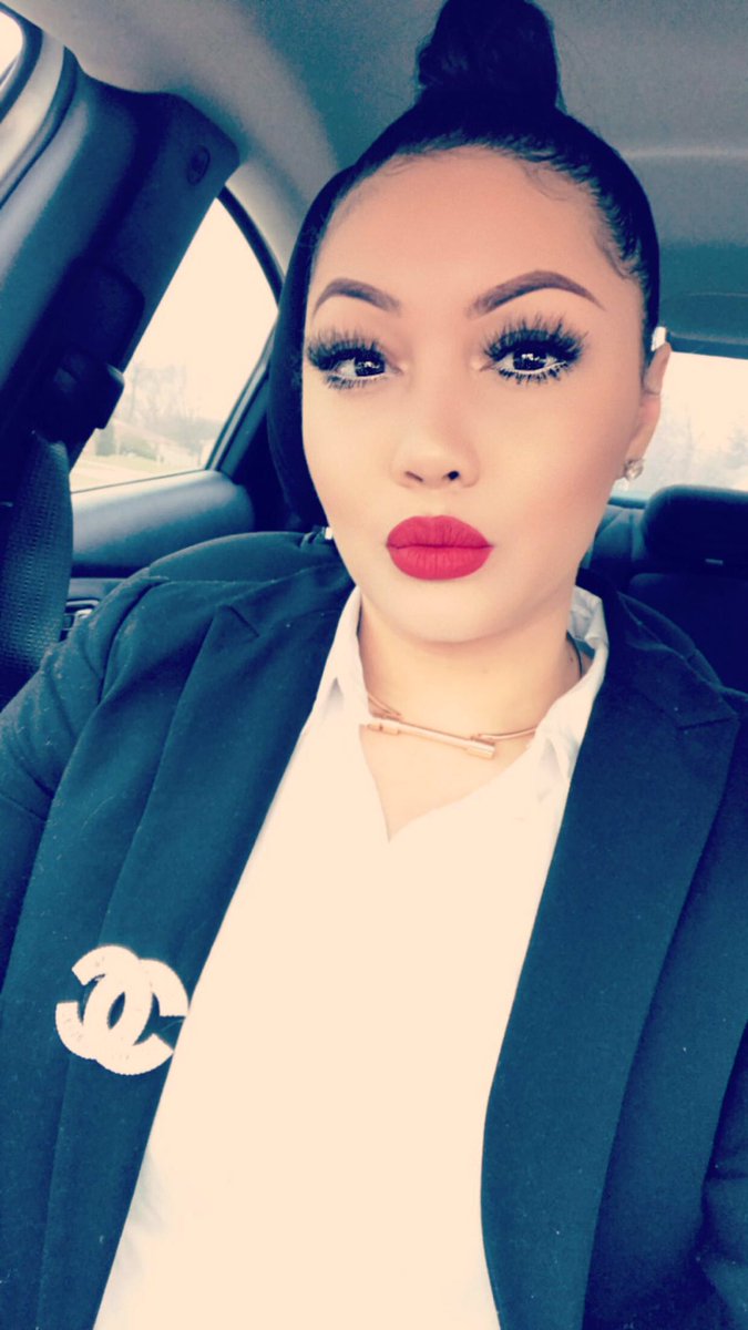 MyMinx1's tweet photo. CEO spotted in  My Minx lashes!  New style released soon! https://t.co/irSFGhRfls