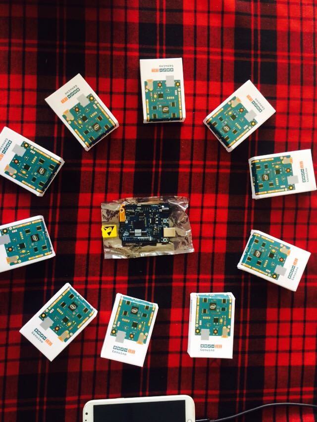 0xsalfar's tweet image. #ArduinoD17 arduino 101 workshop   with @hacksterkerala thanks to @Hacksterio , @Inteliot and @arduino
