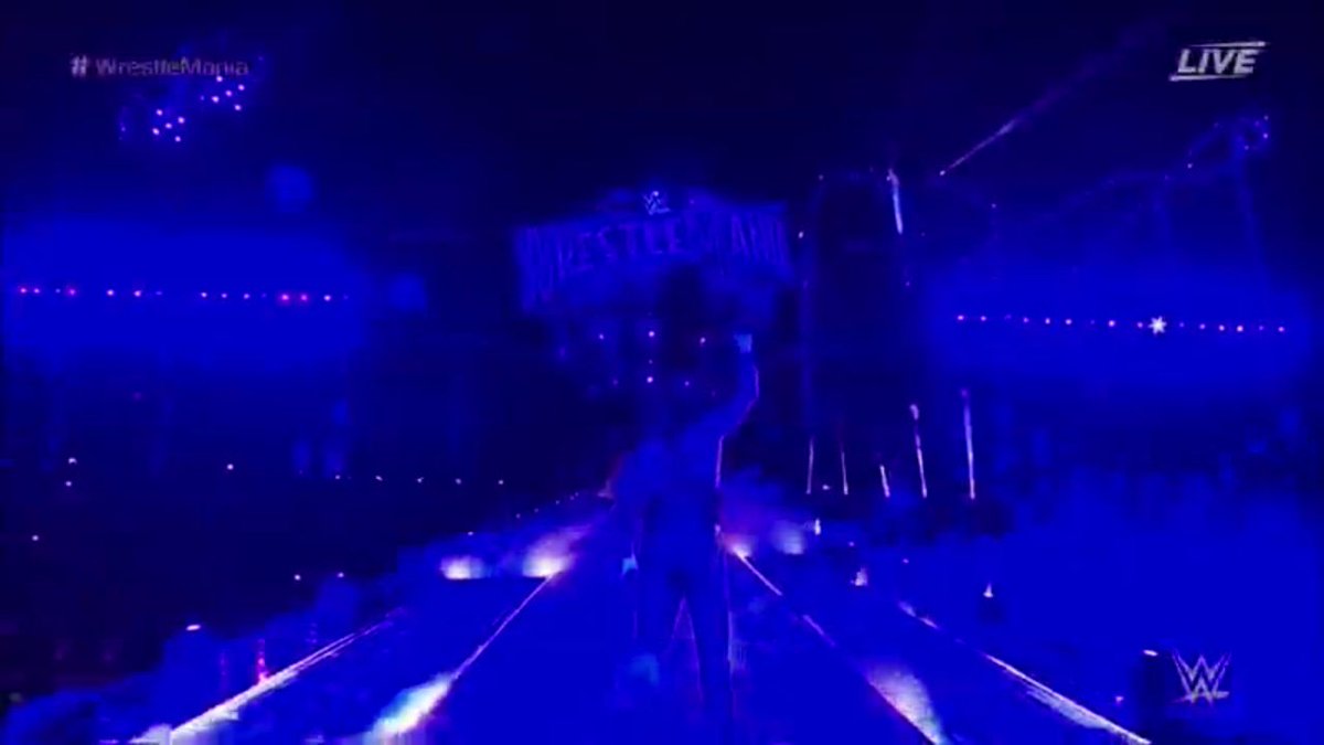 sassygirl_summi's tweet image. Win or lose Ur the real Hero
None delivrs a better matchup than U #WrestleMania #Undertaker ur still the best❤ #Respect  #ThankYouTaker 😭