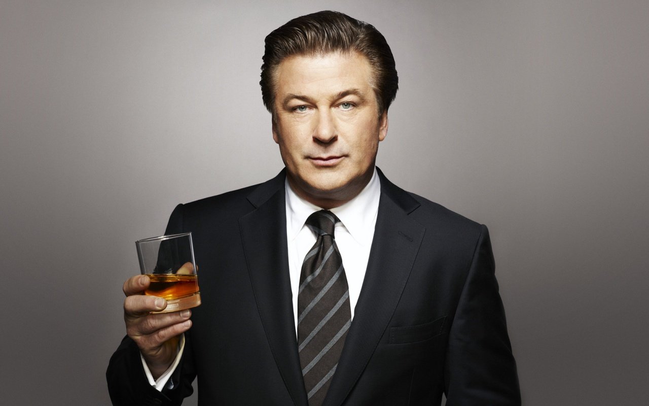 Happy Birthday to Alec Baldwin, who turns 59 today! 