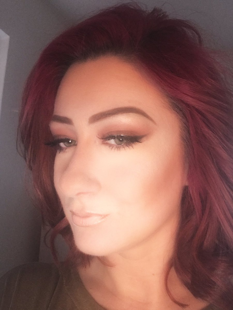 PixieDollBlog's tweet photo. #saturdaynight #cinema #slovakfilm #unos #makeupholic #slovakgirl #blogger #makeupbyme #beautybypixiedoll #opvlashes #zoevacosmetics #loreal https://t.co/SuxGGuXGvS
