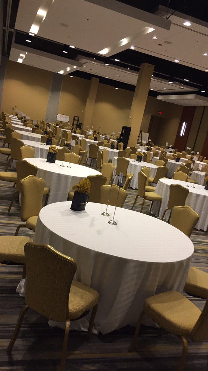Just waiting for you to fill the seats 🤗 #MentoringMonday