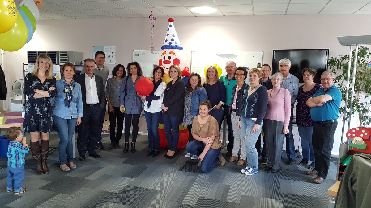 kjob90's tweet photo. #10ansServiceClients https://t.co/D7evZxoQ9f