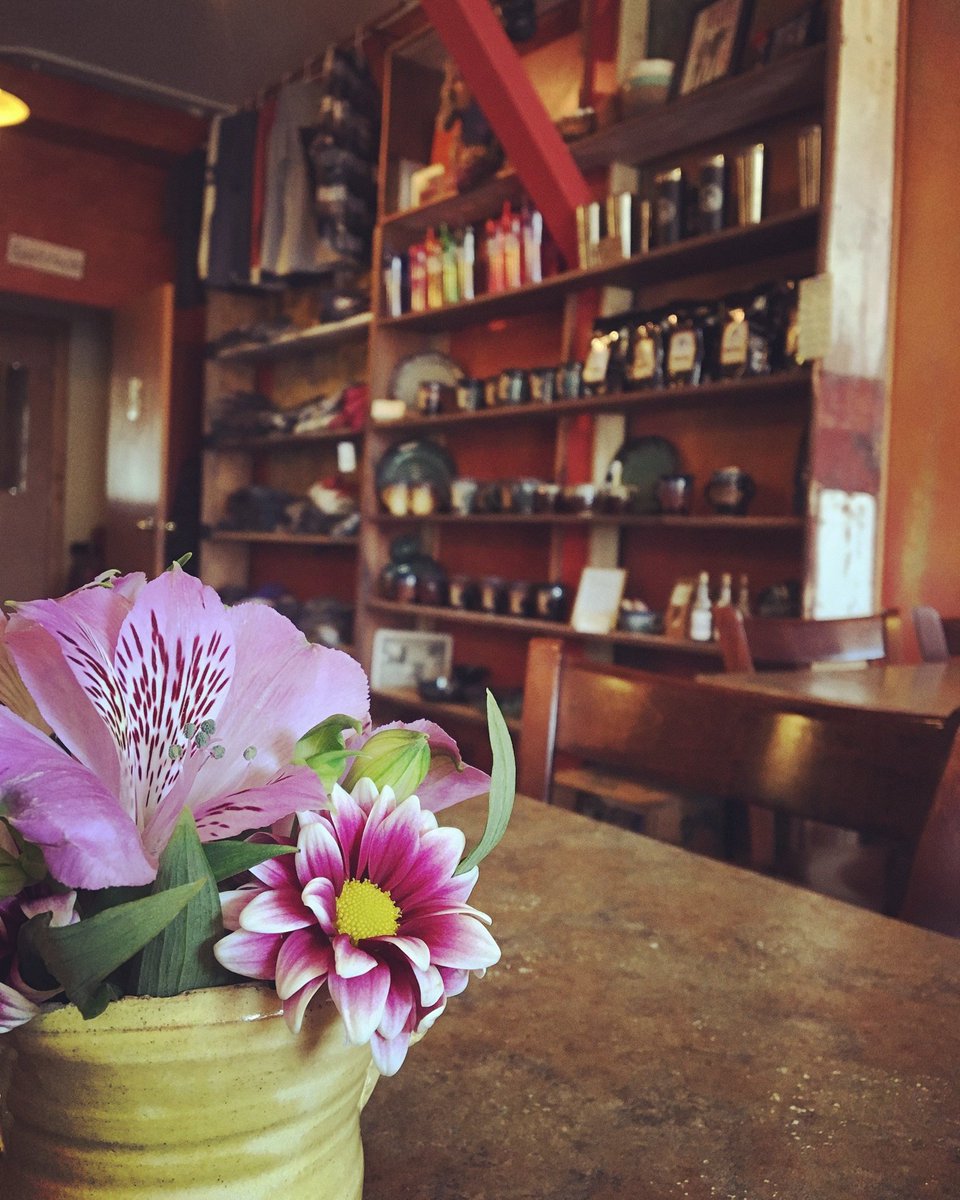 Mocha_Monkey's tweet photo. 🐒☕
Photo credits: Janae Wohlgemuth 
#wehaveawesometeatoo
#themochamonkey 
#mochamonkeystboni 
#mochamonkeybanklocation 
#mochamonkeywaconia https://t.co/Vba6r9LPlO
