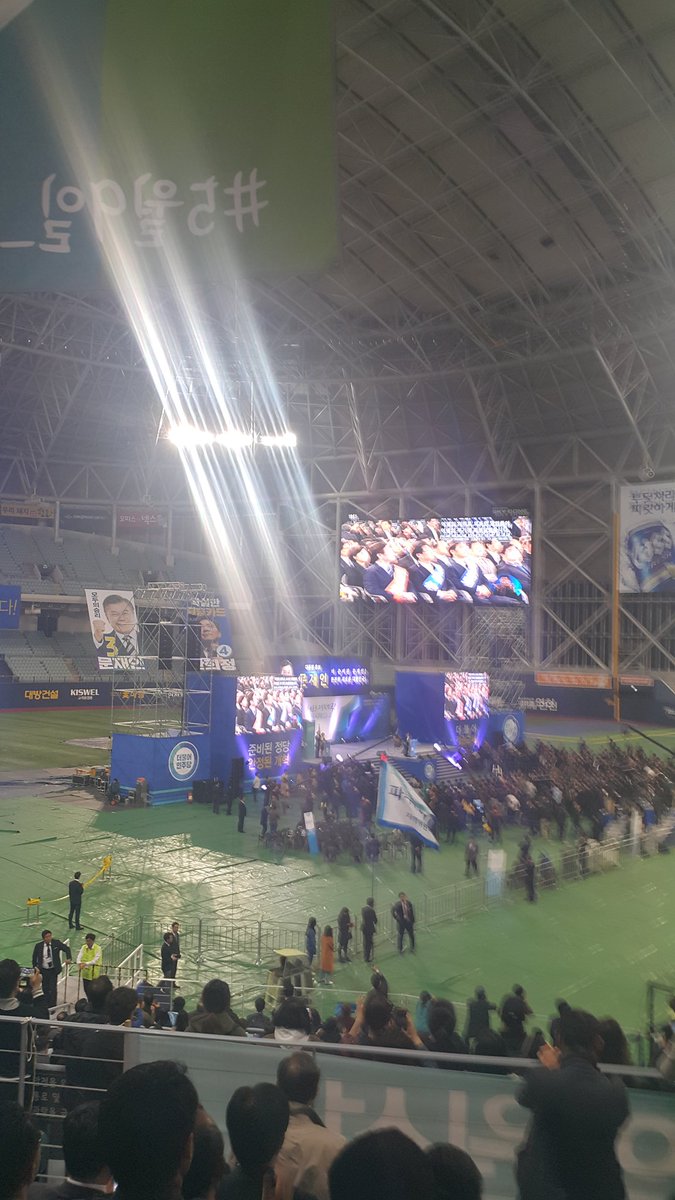 붉은여우별 tweet media