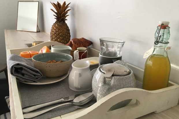 Breakfast with a dose of pineapple <a href="/mashinnbucks/">The Mash Inn</a>. The evening menu is pretty fabulous, too, check it out here: buff.ly/2osn8LJ