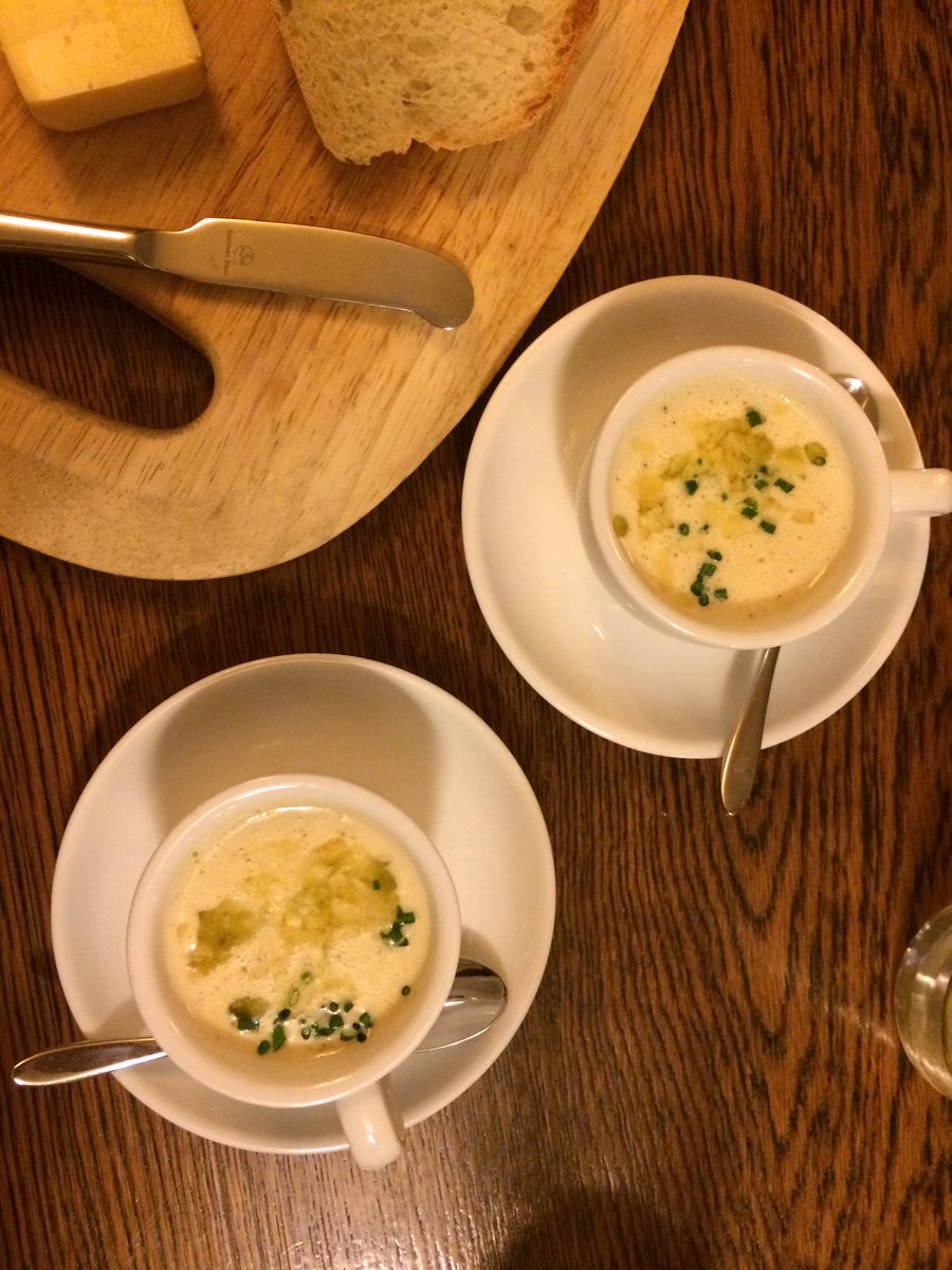 CrumbsMag's tweet photo. We checked out @TheLongsArms, and mighty fine it was too.... https://t.co/F6LUMOiZRf https://t.co/wEiXgBUW6q