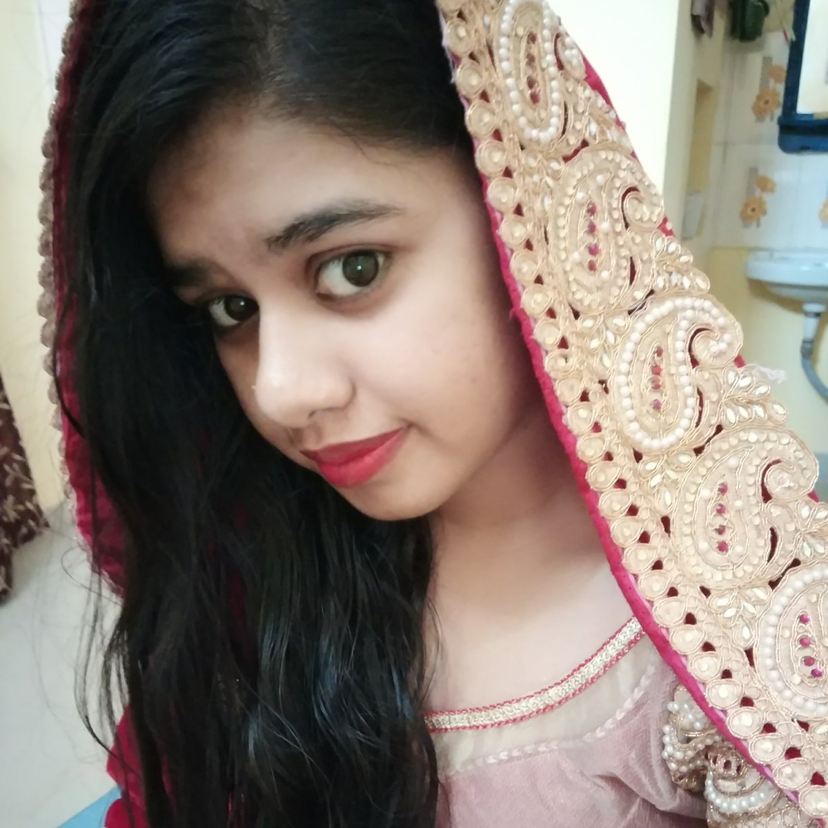 priyankasinghs5's tweet photo. #NewProfilePic https://t.co/FnBQiAEmYf