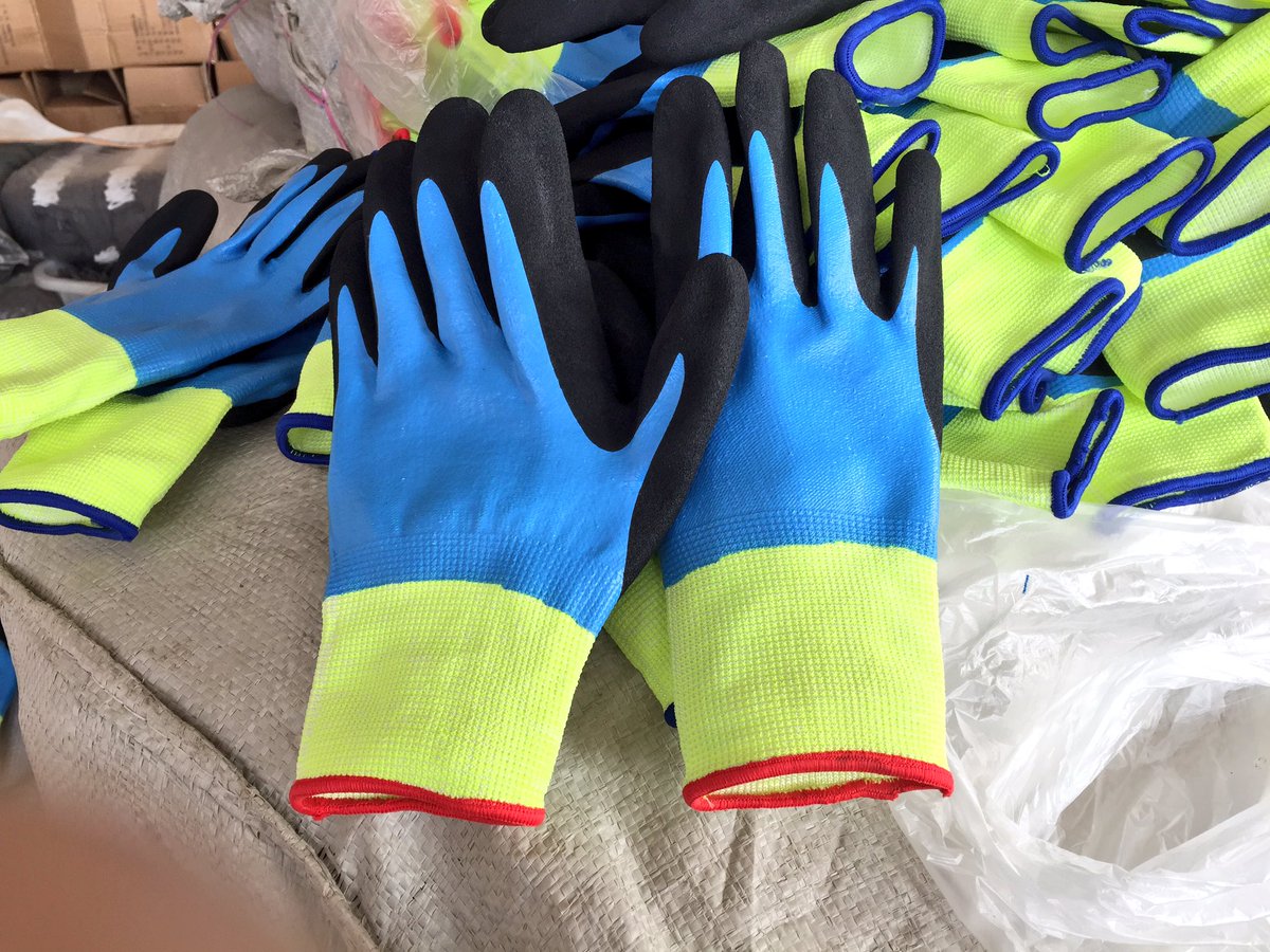 bestsafechina's tweet photo. High viable cut level 5 #safetyglove full nitrile coating, sandy finish #baian #bestsafe #www.baiangroup.com https://t.co/svThsL7xQf