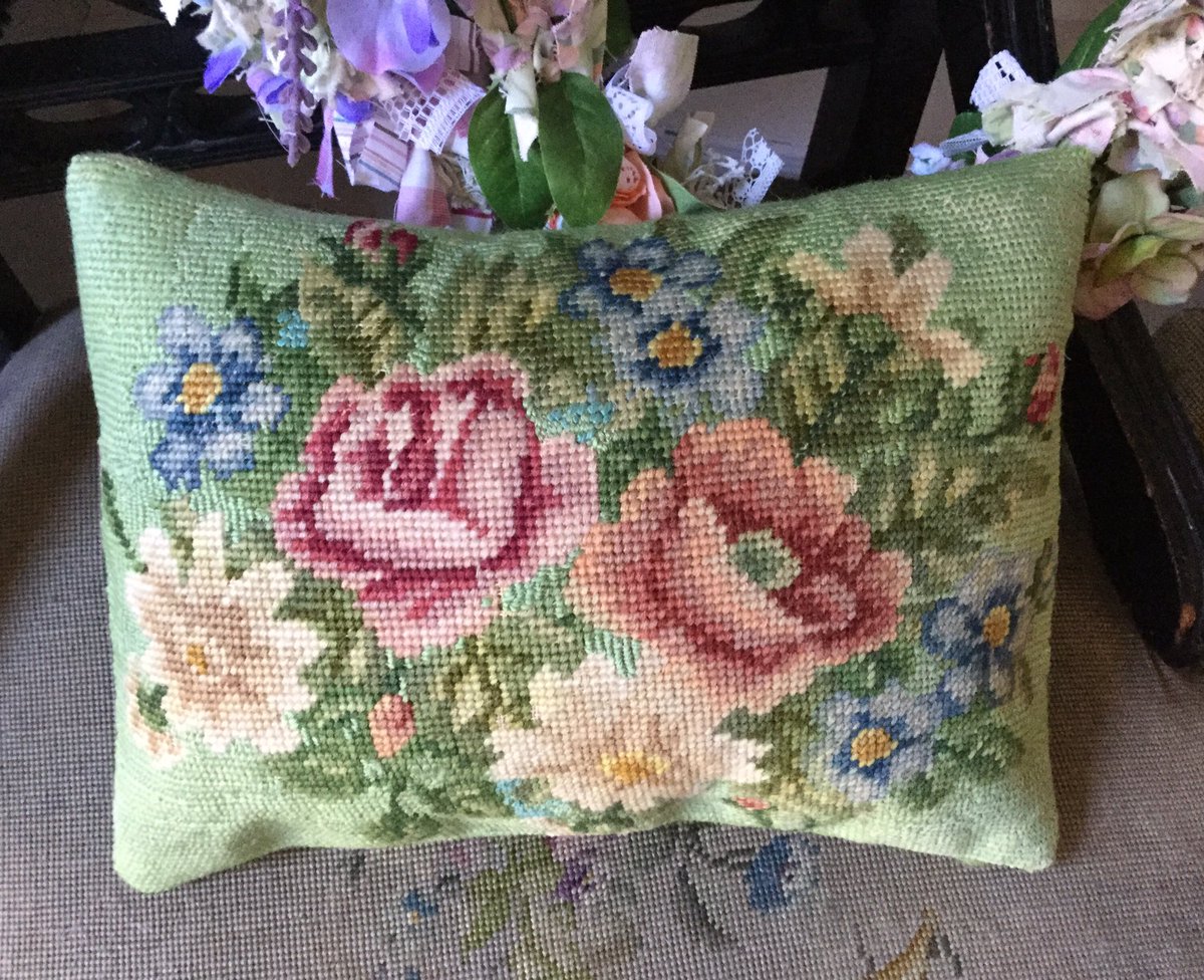 Spring has sprung! Lovely vintage floral needlepoint cushion, new in my etsy shop. Etsy.com/uk/shop/hearta…