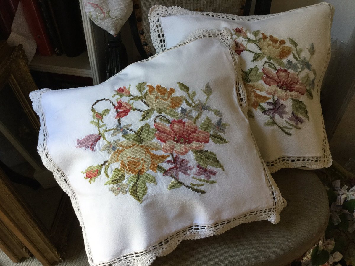 Pretty pair of vintage Linen cushions with floral embroidery, new in my etsy shop. Etsy.com/uk/shop/hearta…