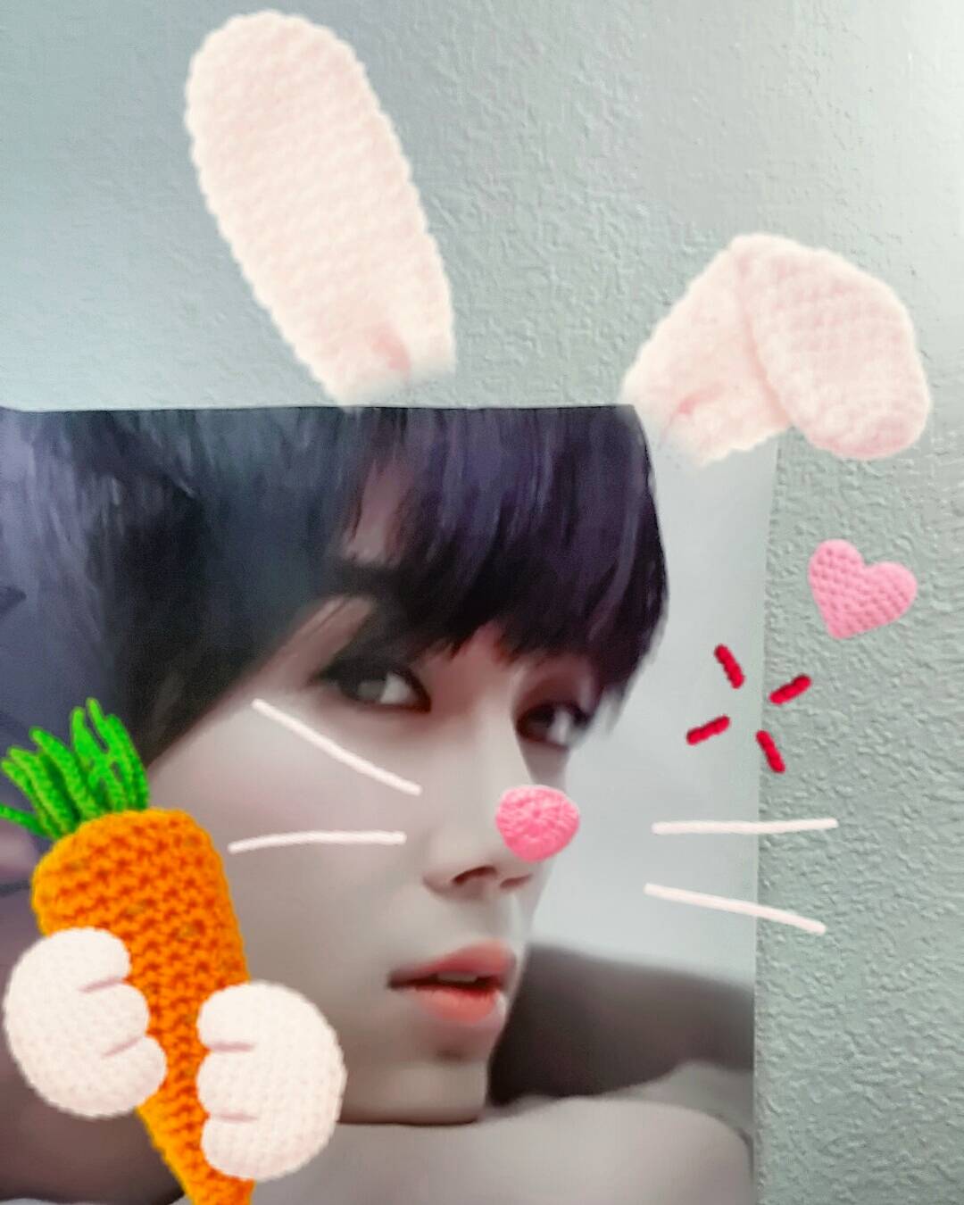 It\s midnight in LA, so happy birthday to our carrot lover human horse Park Jung Min! 