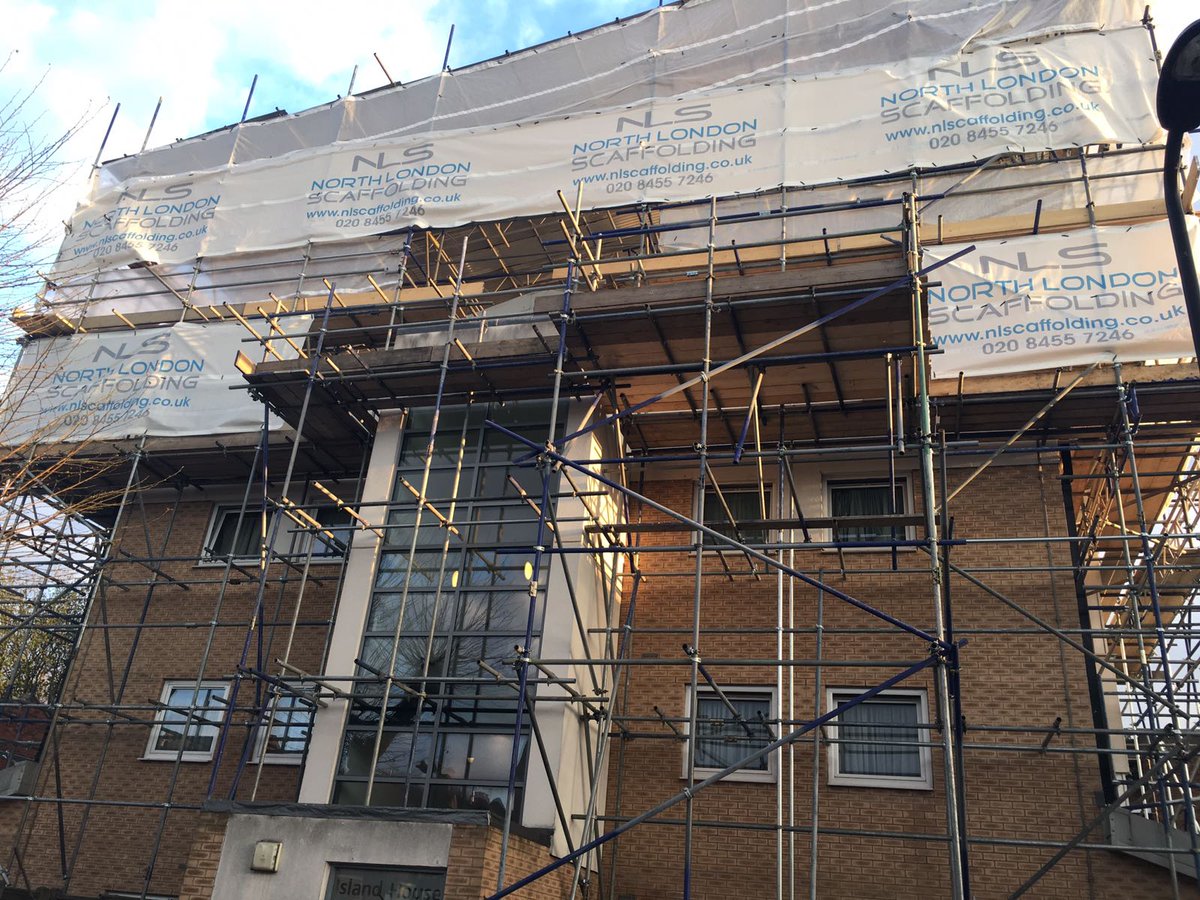 NLScaffolding's tweet photo. Have you recognized it? our new beautiful custom #monoflex at a building block in Stamford Hill, North London #NLS #Scaffold #Construction https://t.co/nDwkxqgX1W