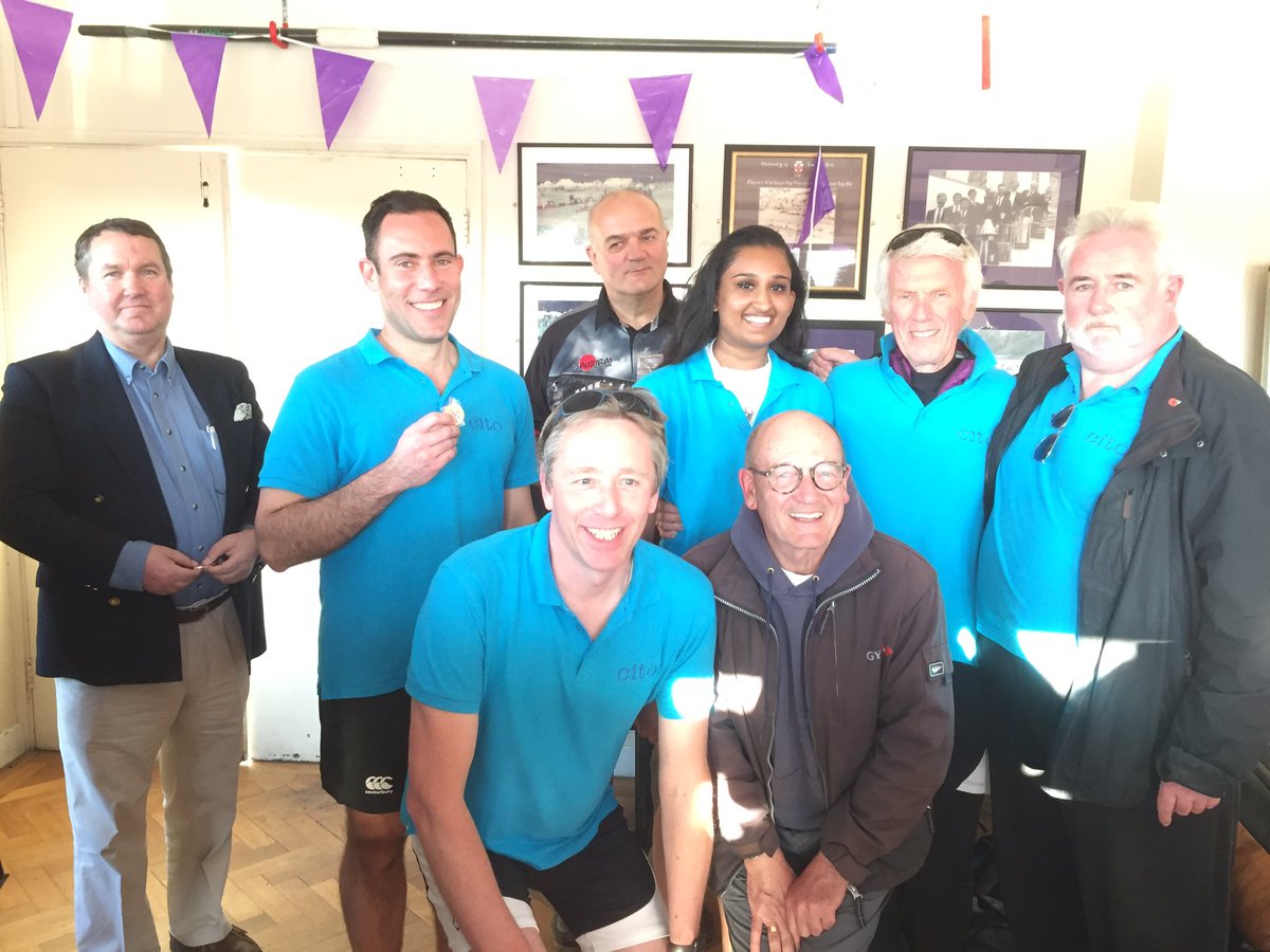 TTRALondon's tweet photo. Winners of the mixed crew event the #WaterConservators Rowing #CITO picking up medals finishing in a time of 30:30 https://t.co/k6XL4mk2y3