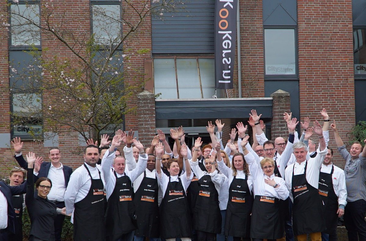 CuliMatch's tweet image. Koks gezocht om hapjes te maken op 2de paasdag!
#pasen #kookdemo #keuken #kookers #culimatch
► culimatch.com/opdracht/Tweed…