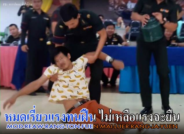 OishiMaro's tweet photo. จะมีคนอยู่สองประเภทที่น่าสงใจในการจับใบดำใบแดง

cr. เพจ คาราโอเกะชั้นใต้ดิน https://t.co/R8p6zUAV3W