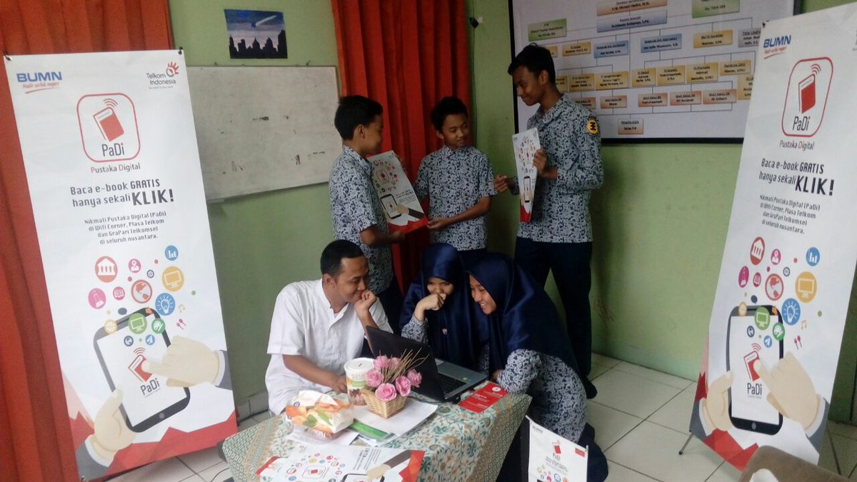 Agan_tea2015's tweet photo. Padi menberikan inspirasi smp Islam Sinar Cendekia Tangsel lebih berkarya
@Synergy_Telkom 
#paditreg2
#bumnhadiruntuknegeri
#witeltangerang https://t.co/8e5rNLcgCc