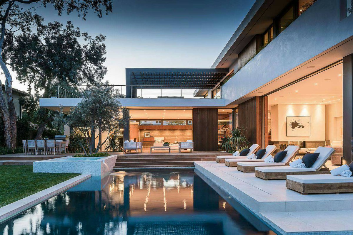 propertycloudsa's tweet photo. Gorgeous Modern Masterpiece https://t.co/2wQQXiiko1