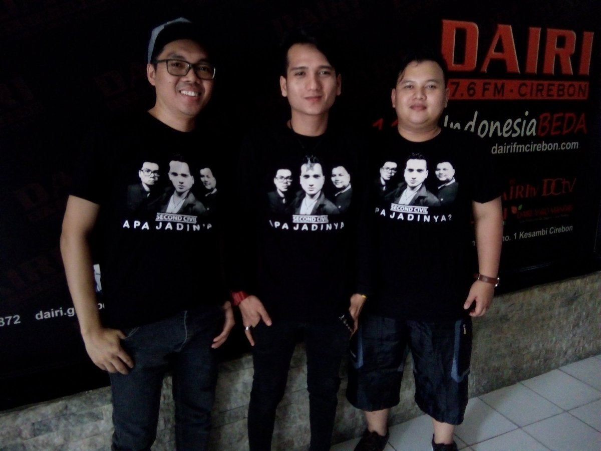 DairiFM_Cirebon's tweet photo. saatnya nih ngobrol asyik bareng @SECONDCIVIL_SC https://t.co/ajfpvDkfQX