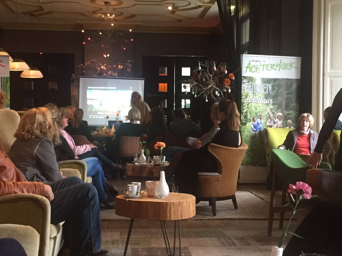 Bij de inspiratiedag van <a href="/MooiAchterhoek/">Achterhoek</a> <a href="/villaruimzicht/">Villa Ruimzicht</a> . Nu eerst een presentatie over het EK'17 voetbal voor vrouwen o.m. in Doetinchem