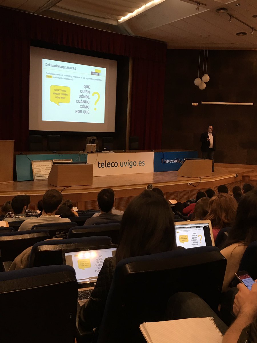 pontUPstore's tweet photo. Hoxe estamos en Vigo aprendendo sobre marketing dixital e emprendemento con @GoogleActivate 👩🏽🎓👨🏼🎓🙈!! #MovementoUp https://t.co/APRP1IqVKu