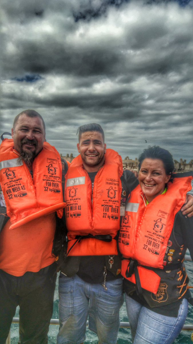 RetireWithIzak's tweet photo. In life,
When the ship starts sinking,
Throw away the life jacket,
Jump into the water,
&amp; find a new freaking ship!

-Izak J. van Heerden https://t.co/tsVNigwO6U