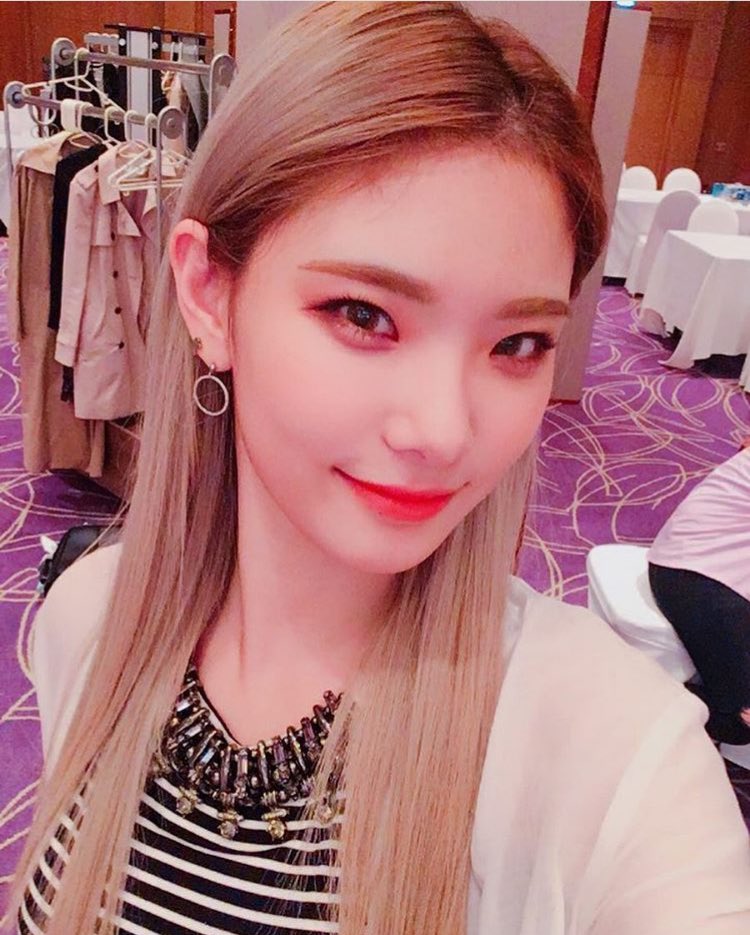 981119_'s tweet photo. aube_foryou's 인스타그램 업데이트 
#마틸다 
https://t.co/C9wR9k9TIy
https://t.co/ch0yODL7kI
https://t.co/VqChmei0C5
https://t.co/X8vIcfBOdf https://t.co/lknWSM3CGn