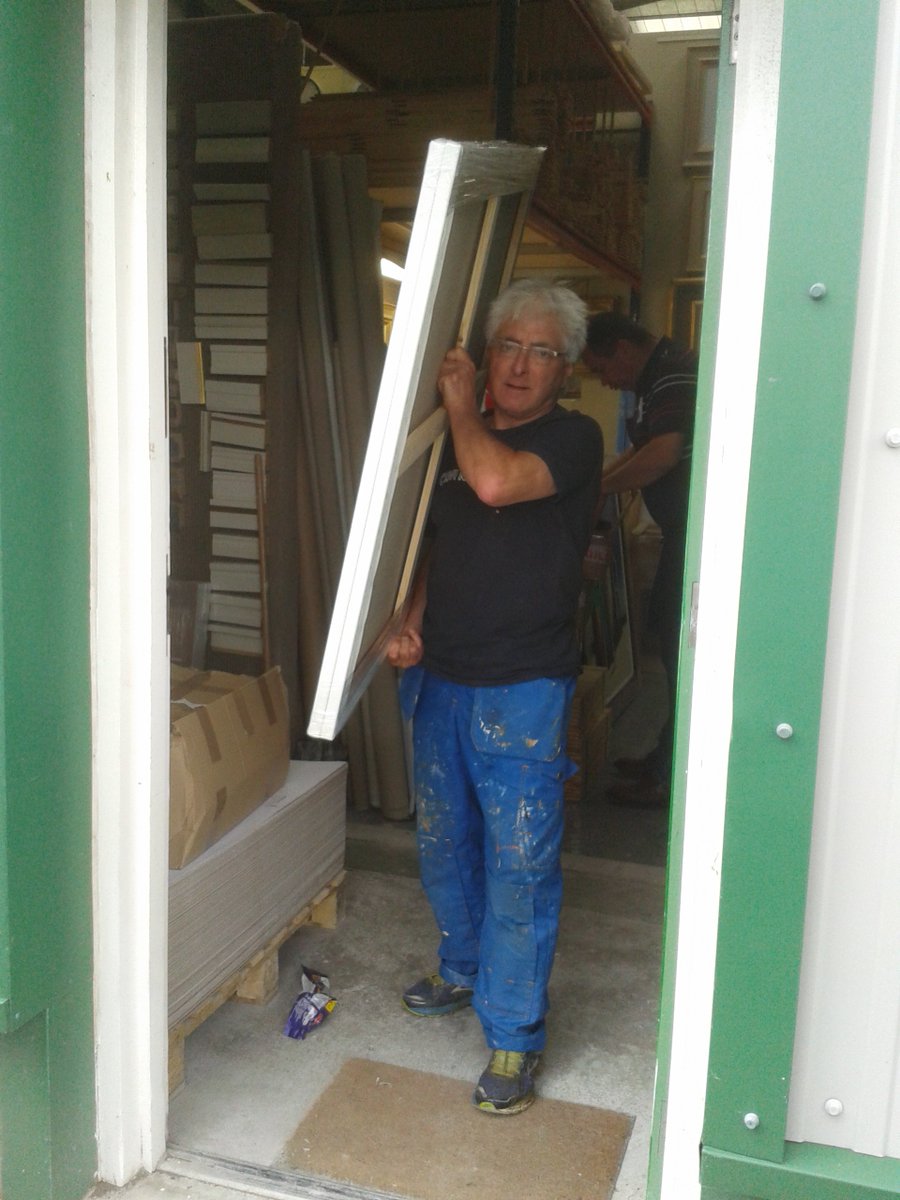 DavidSmithRSW's tweet photo. Picking up new canvases (literally) from Art Req Ltd https://t.co/663kUHrXV9