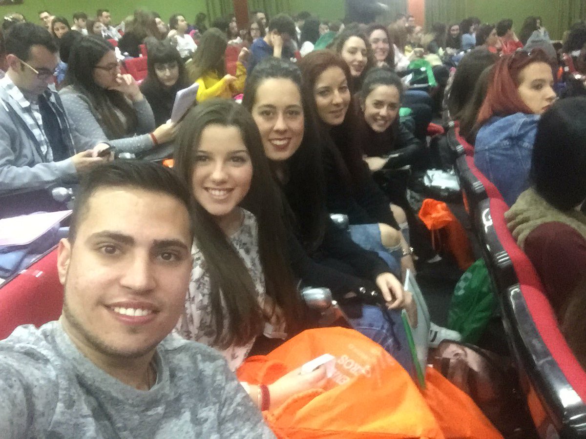 ManuIB96's tweet photo. A disfrutar del XI Congreso de Psicologia!!!! #cncep17 https://t.co/zvxHjcz4Q4