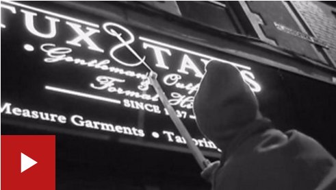 BBCBristol's tweet photo. This is a great story: Meet Bristol's grammar vigilante.

WATCH: https://t.co/gKNS9Z1Gen https://t.co/3tI74BqPjJ