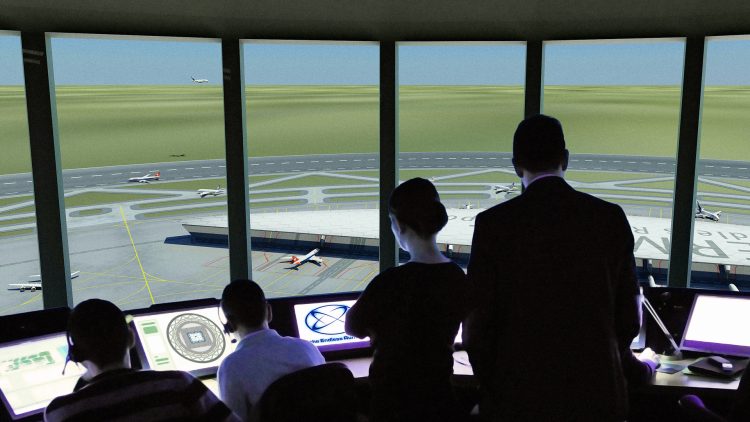 IntAirport's tweet photo. Why #circularrunways will never take off @EASA @EU_Commission https://t.co/W1XJ2rHQ8Z https://t.co/4ePE8jT6st