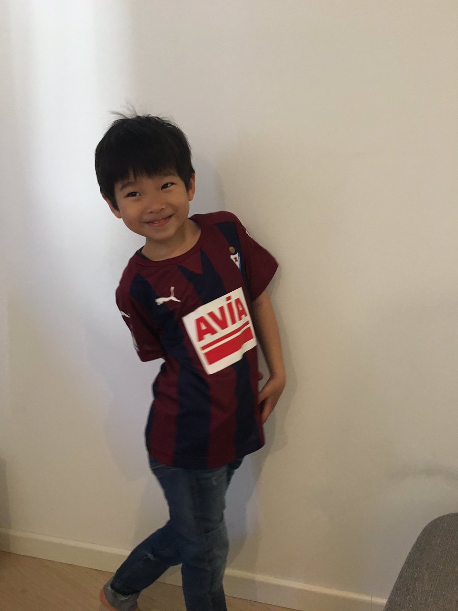 Sd Eibar 乾貴士選手の息子の皓貴くんのように オリジナルのエイバルユニフォームを特注してみよう 手続きは至って簡単