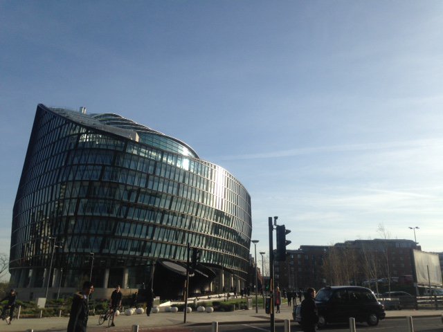 streetcarsmcr's tweet photo. #Blueskies in #Manchester! The beautiful #oneangelsquare ☀️☺️ @coopuk @NOMA_mcr https://t.co/RYMDDvJyQJ