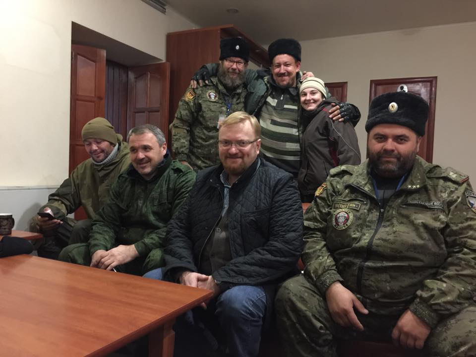 slmhktn's tweet photo. Rusya Devlet Duma (Millet Meclisi) Milletvekili Vitaliy Milonov #İstanbul'da bu fotoğrafı çekti, ve Rusça "Только так!" (Tek Yol Bu!) yazdı. https://t.co/t7pM3BOer7