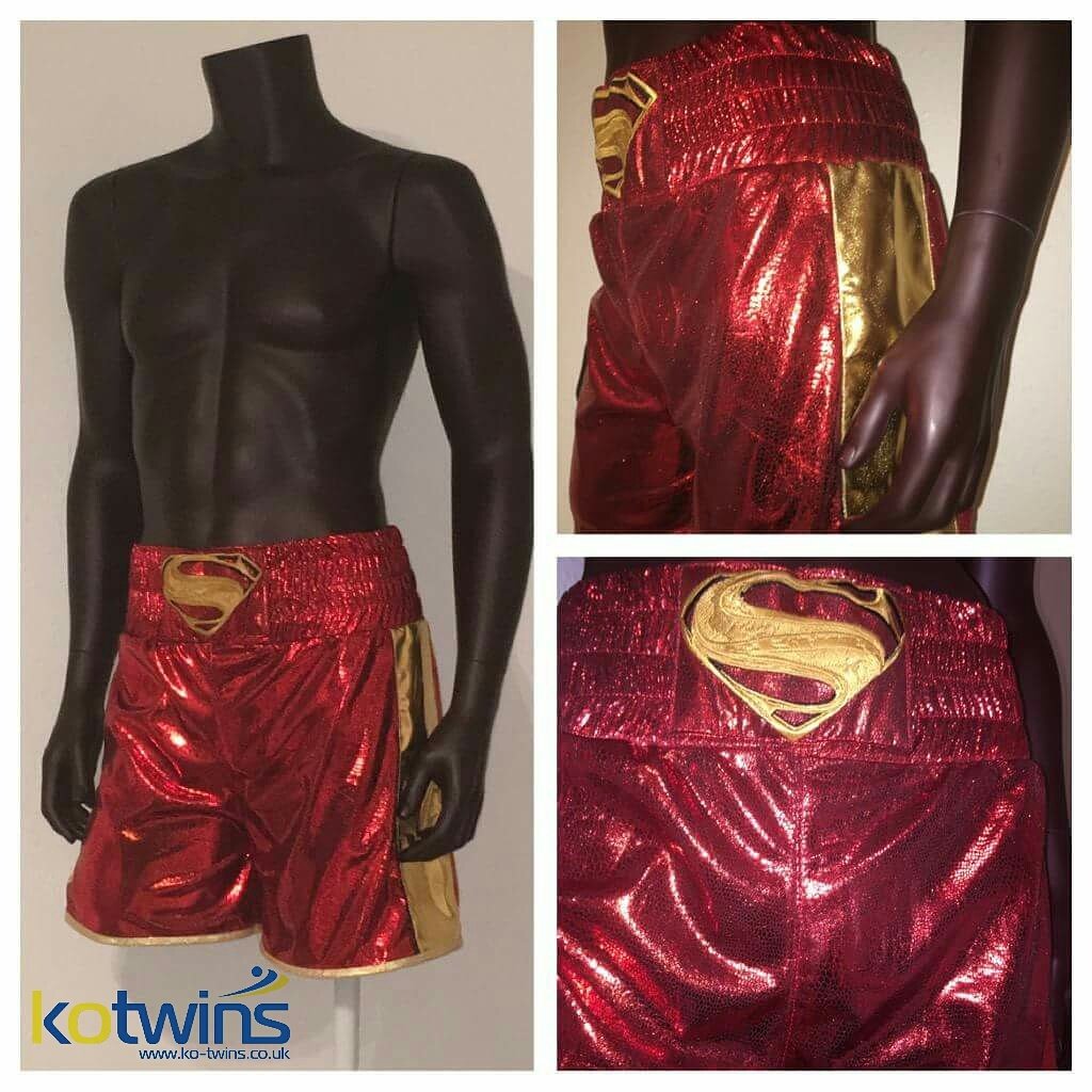 KOTwinsUK's tweet photo. Custom Boxing Ringwear available from KO Twins Manchester #kotwins #customshorts #customdesign #boxingshorts #customponcho https://t.co/wtqR2vZ2Mg