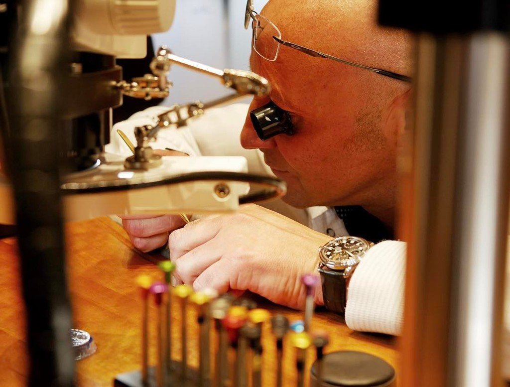 lordsofwatch's tweet image. A master watchmaker from @blancpain1735 in #baselworld2017... #instawatch #watch #watches #watchaddict #watchnerd … ift.tt/2nNGMz8