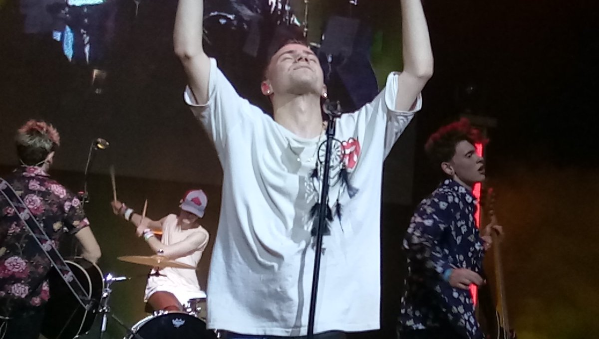 DjaneIsMyName's tweet photo. Meeting @TheTideAustin got me like.... #TheTideLiveatAyalaMalls https://t.co/Fs5kVrG0z6