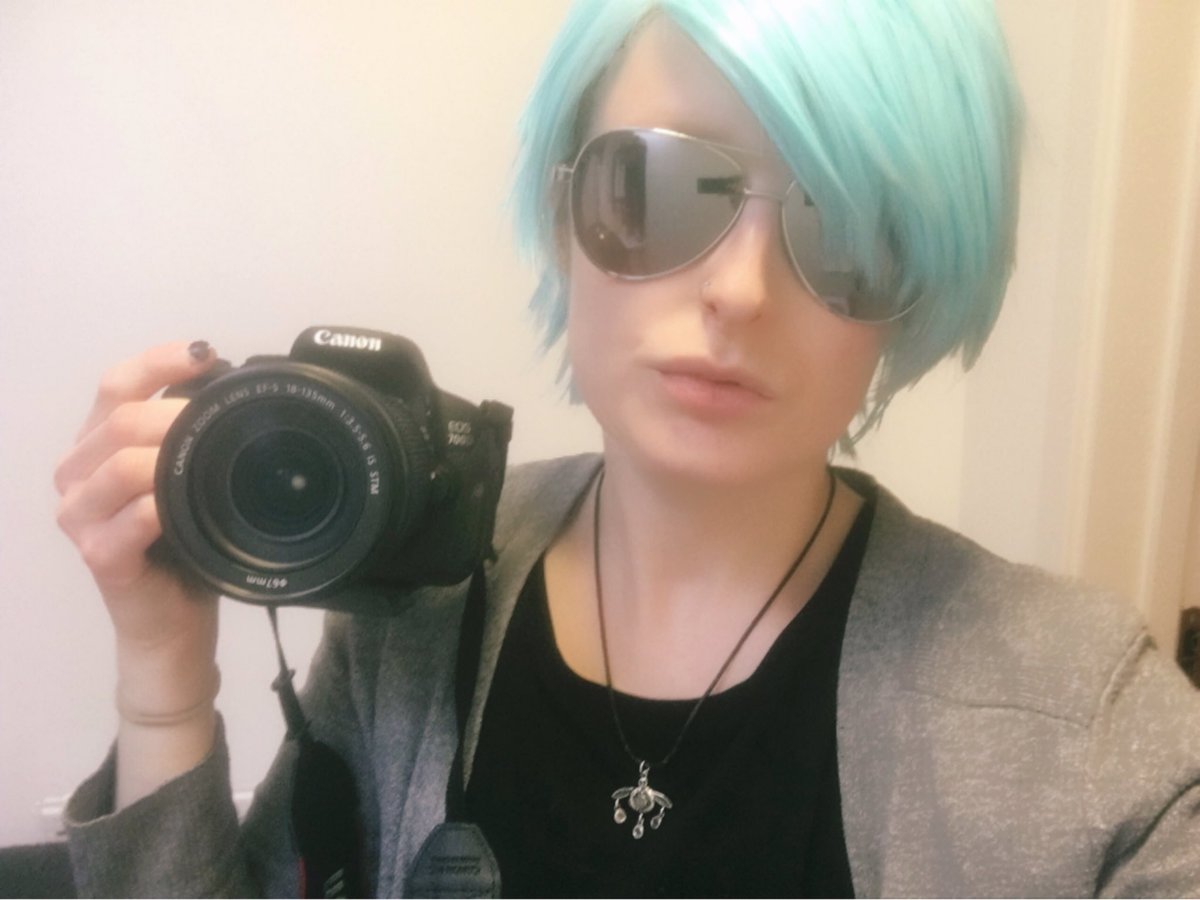 marthaaivy's tweet photo. *desperately wants a V route so does a quick cosplay instead*📸
#mysticmessenger #V #cosplay https://t.co/V5BmkodxEU