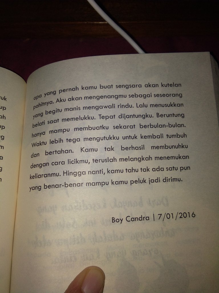 Dalam novel "Sebuah Usaha Melupakan"
Oleh <a href="/dsuperboy/">Boy Candra</a>
Tuhan mempunyai rencana terindah untuk hambanya 🙏🙏😇