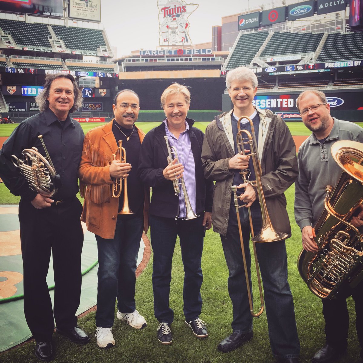 minnorch's tweet photo. We are ready to play the National Anthem at today's @twins home opener. Play ball! https://t.co/RtBspjxm6u
