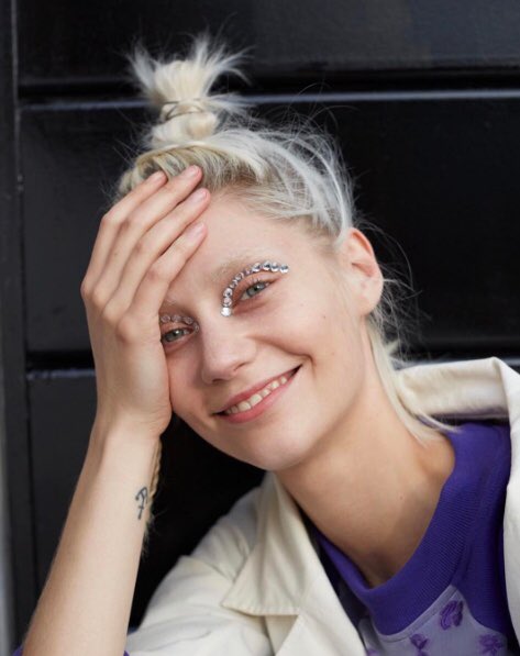 Frank Agency (@afrankagency) on Twitter photo Hair by <a href="/bjornkrischker/">Bjorn Krischker</a> for @make_magazine Photography by Chloe Mallett | Styling by Steph Wilson Hair by <a href="/bjornkrischker/">Bjorn Krischker</a> for @make_magazine Photography by Chloe Mallett | Styling by Steph Wilson