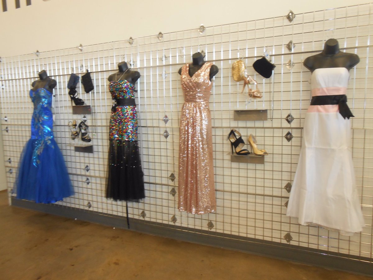 EcoThriftStores's tweet photo. Get a jump start into Prom Shopping at Eco Thrift Stores! #promshopping #ecothriftsacramento #fabulousfinds #thriftstoreprom #prom2017 https://t.co/BXbzJKfMZy