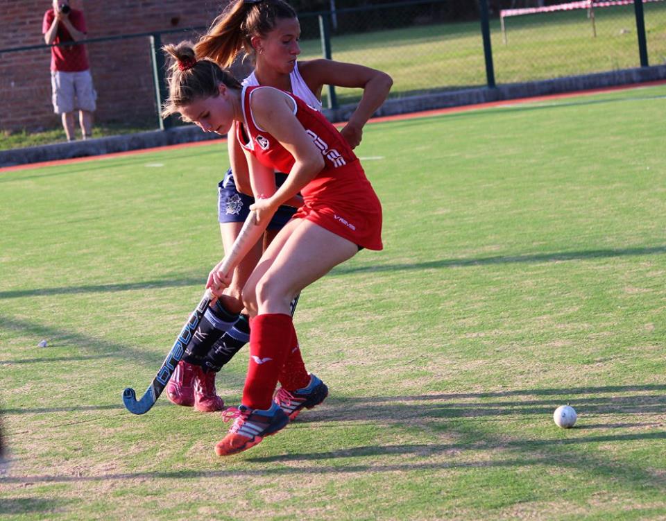 hockeyargplus's tweet photo. #Metro #DamasE3 🏑 ARQUITECTURA “B” GOLEÓ A G.E.B.A. “E” Y SE MANTIENE CON PUNTAJE PERFECTO ▶️https://t.co/Kuj7or6oBG https://t.co/8nRBWlTQYK
